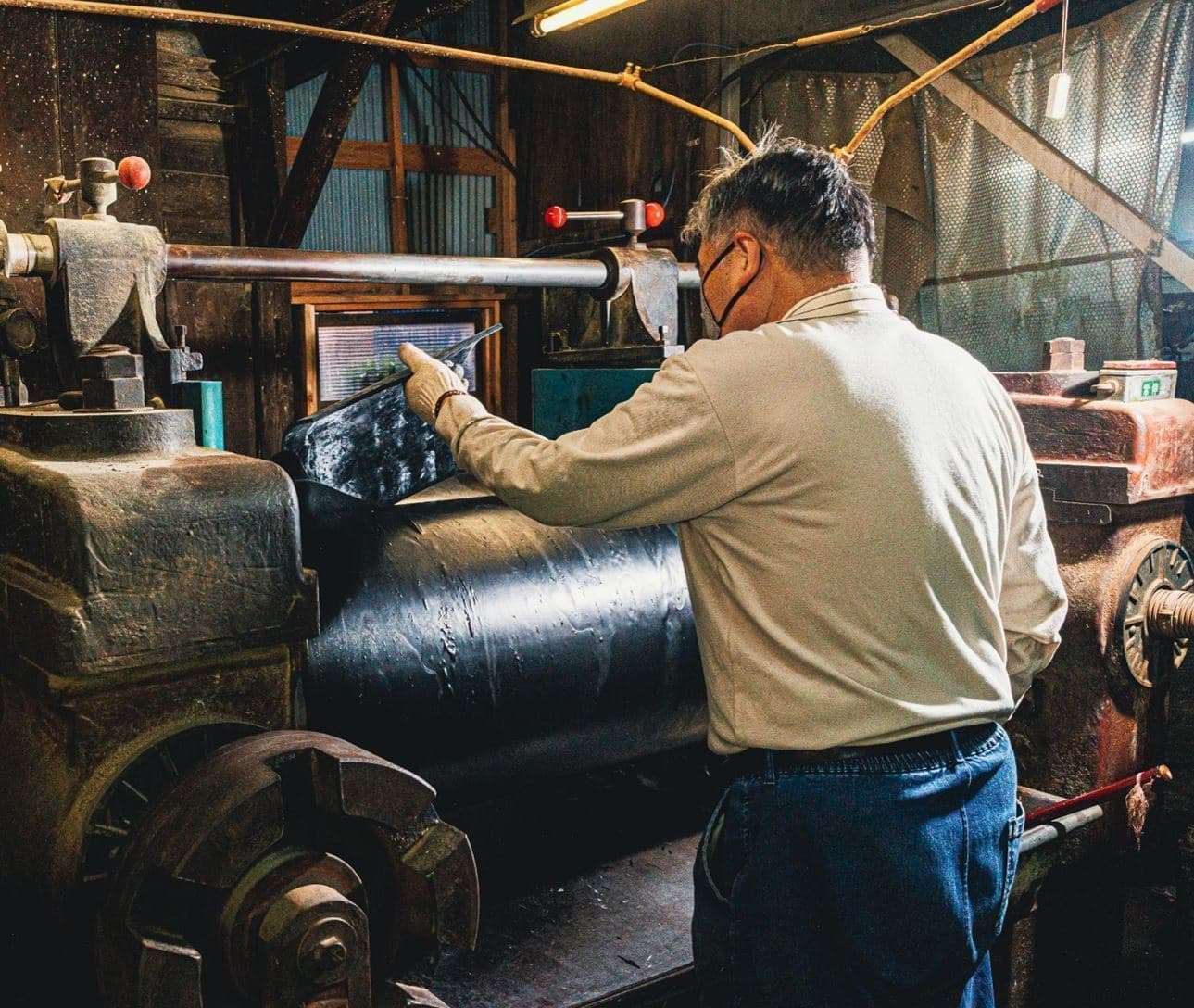 日興エボナイト製造所2